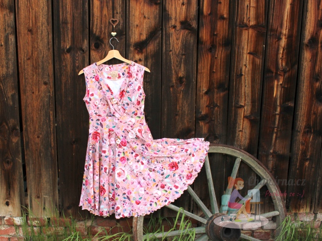 výrobek Kolové šaty Pink flowers