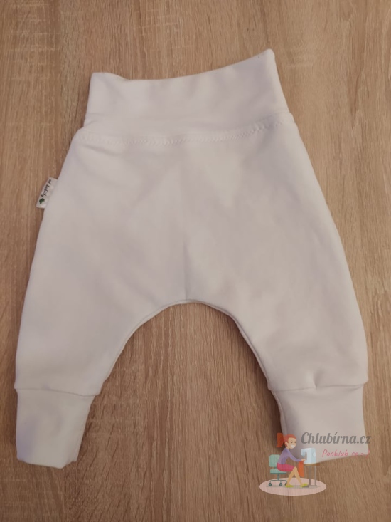 výrobek Kalhoty s kulatým sedem kojenecké