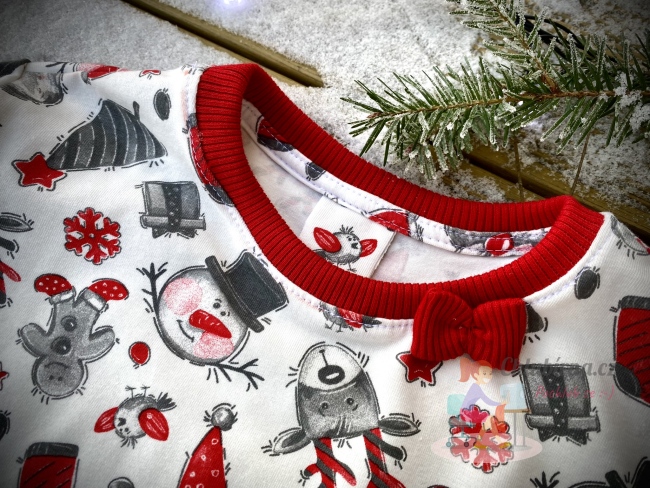 výrobek vánoční pyžamo